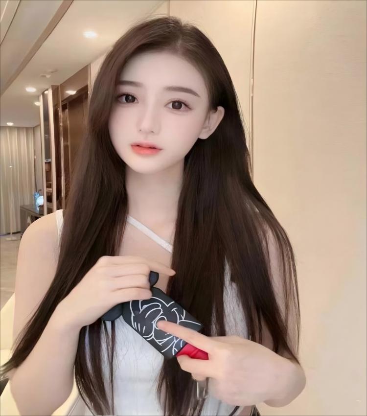 妻子在厨房被三个男人欺负的后果,热门网剧免费在线观看